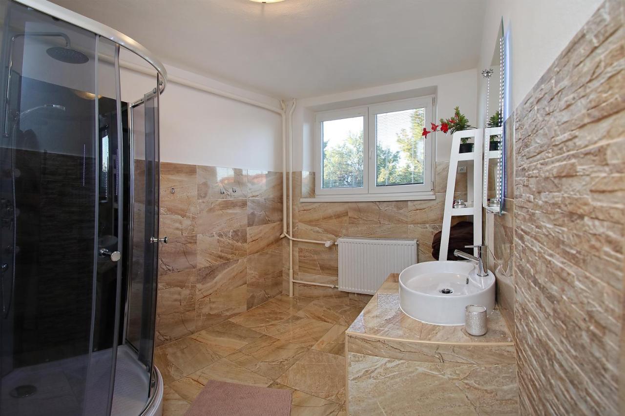 Villa Laura Liptovsky Mikulas Luaran gambar