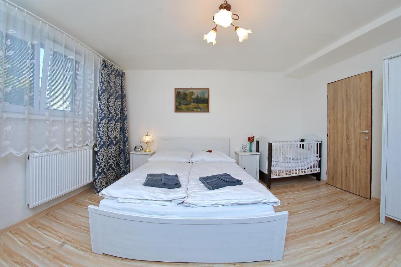 Villa Laura Liptovsky Mikulas Luaran gambar